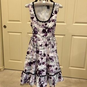 Hot Topic Flowers and Music Dress